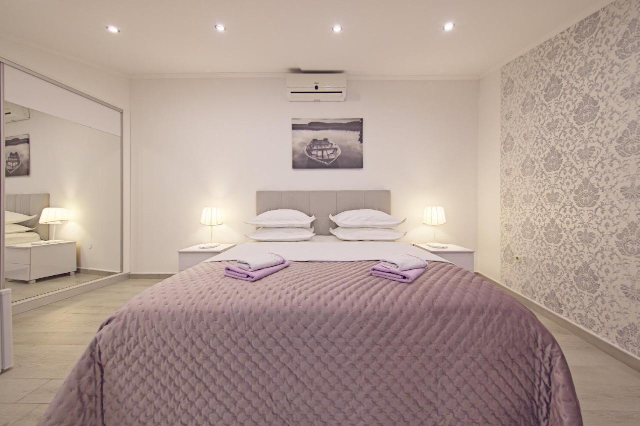 Private Room Niko Skradin Exterior foto